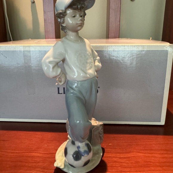 Lladro retired # 7605, with box, signed by artist - Picture 5 of 9